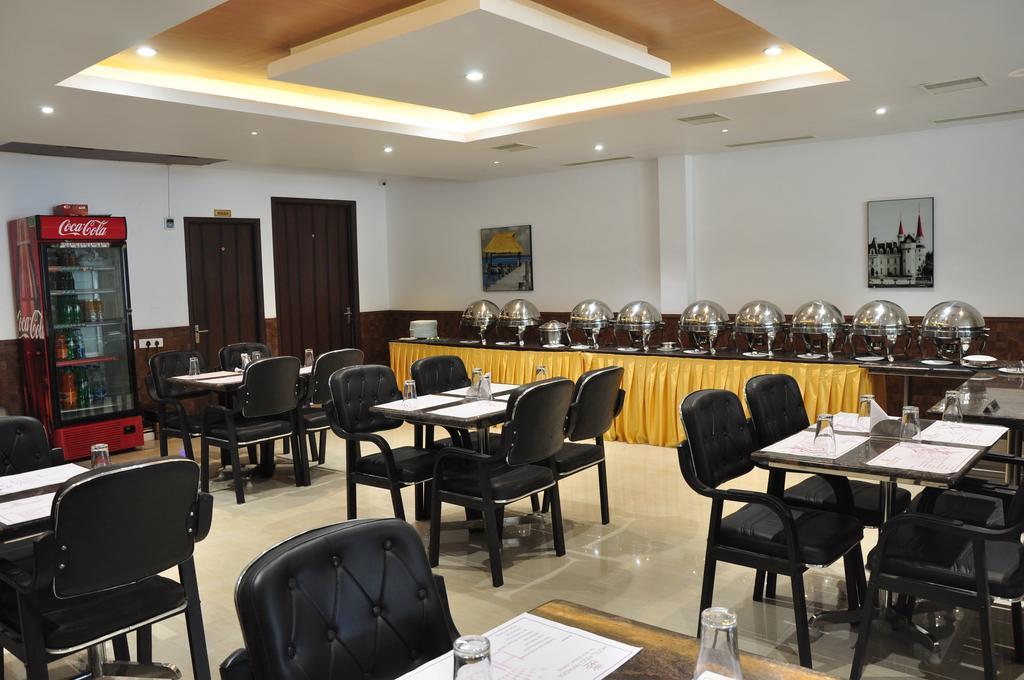 Отель King Paradise Tiruchirappalli Экстерьер фото