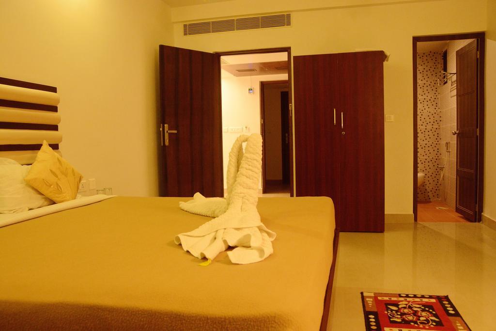 Отель King Paradise Tiruchirappalli Экстерьер фото