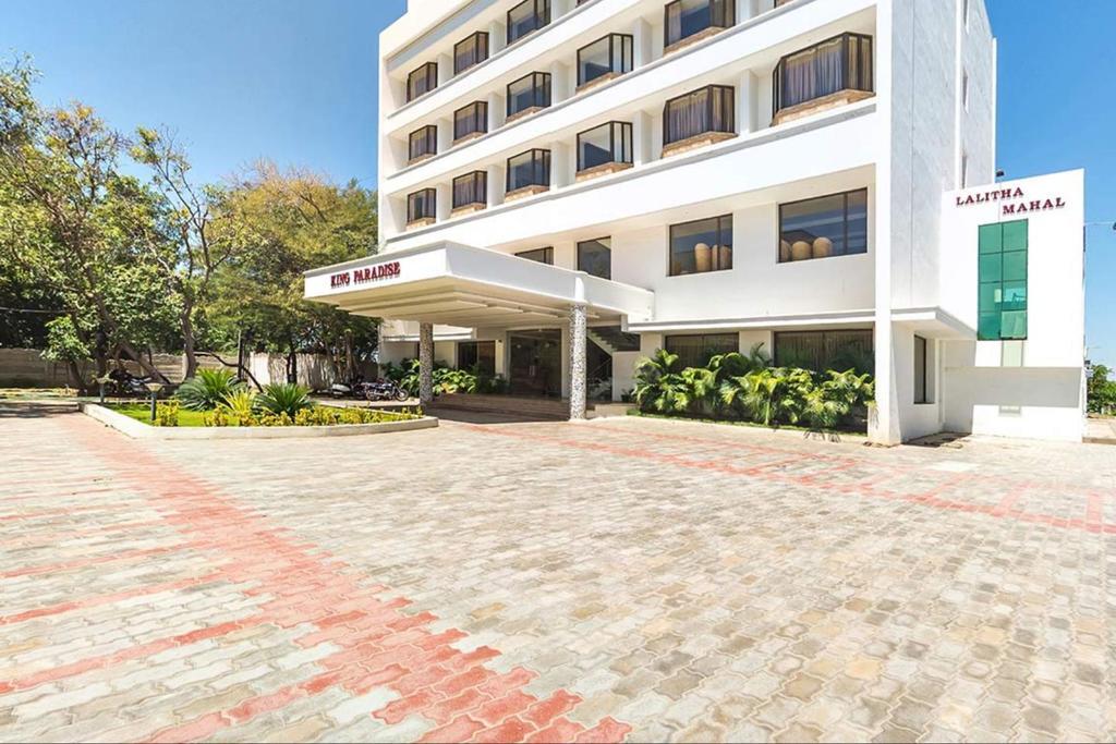 Отель King Paradise Tiruchirappalli Экстерьер фото