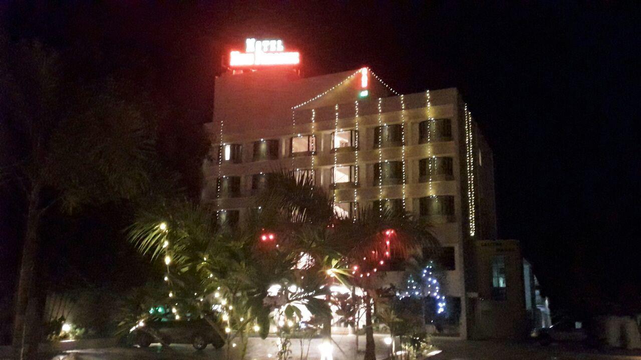 Отель King Paradise Tiruchirappalli Экстерьер фото