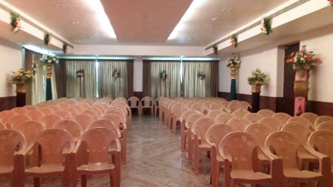 Отель King Paradise Tiruchirappalli Экстерьер фото